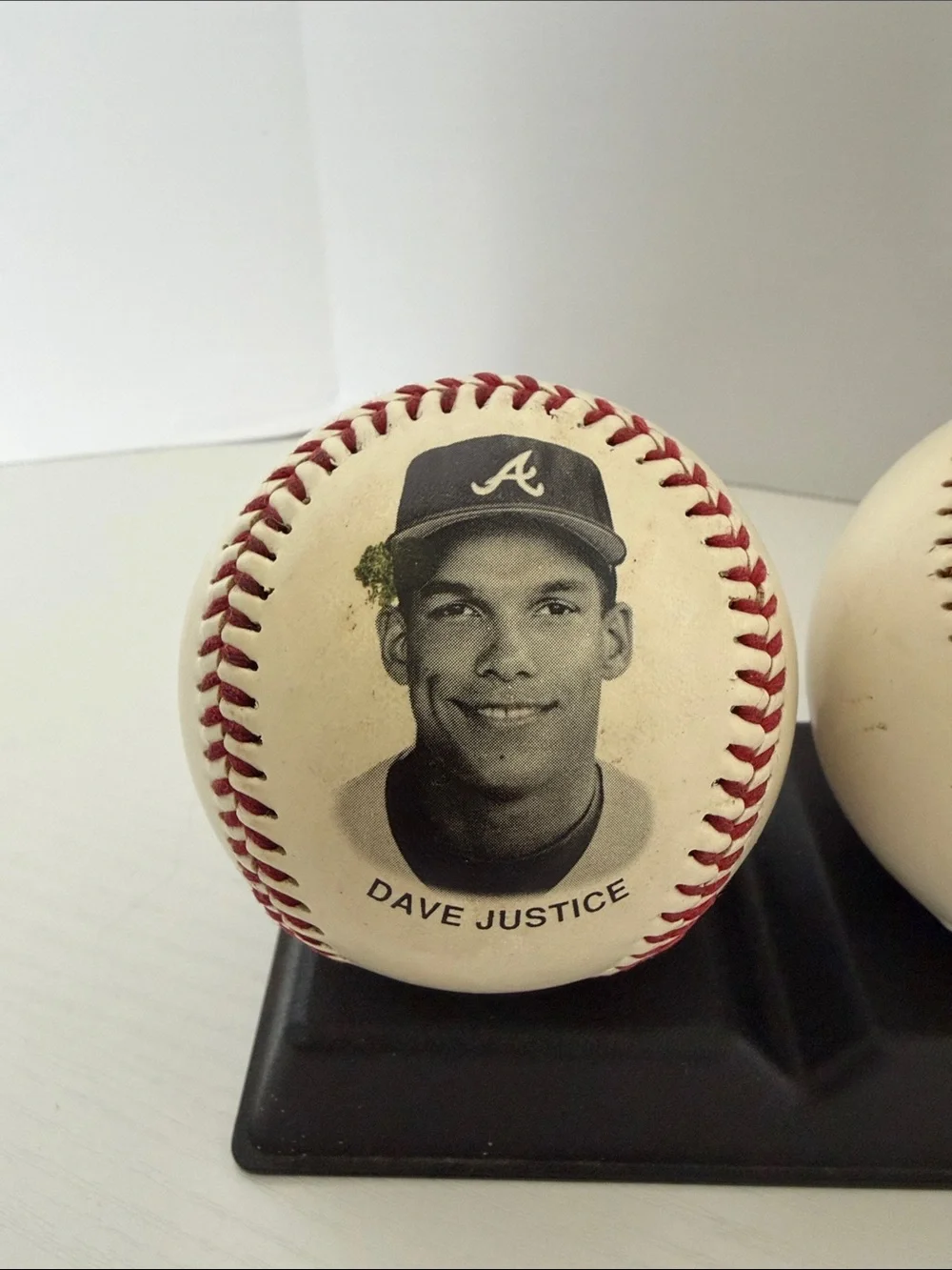 Braves Baseball Display Set - White/Red